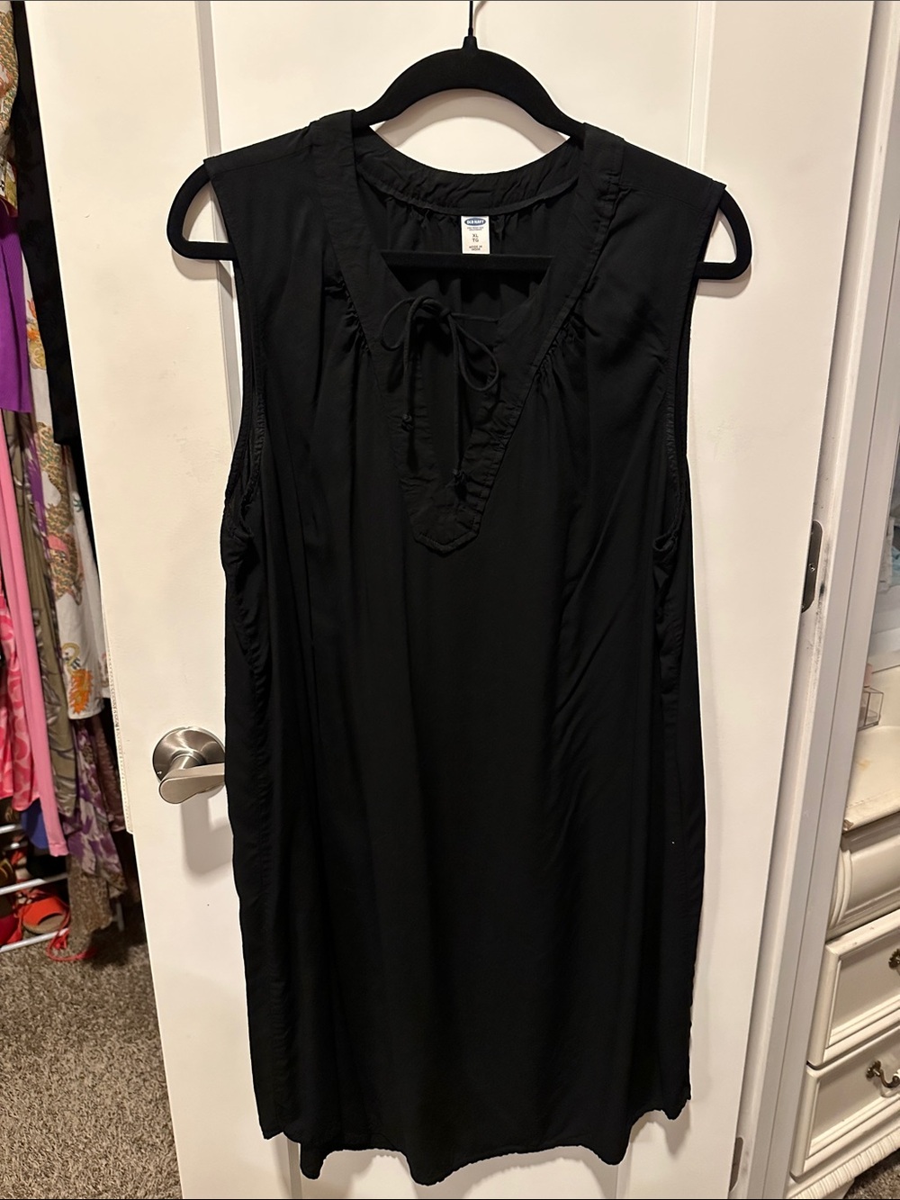 Old Navy Black Sleeveless Tie-Neck Dress